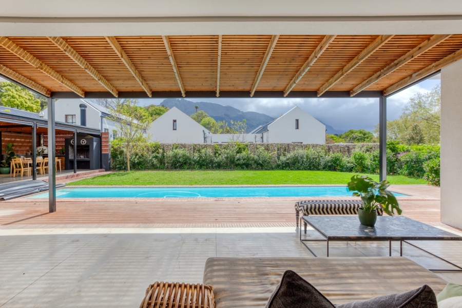 6 Bedroom Property for Sale in Constantia Western Cape